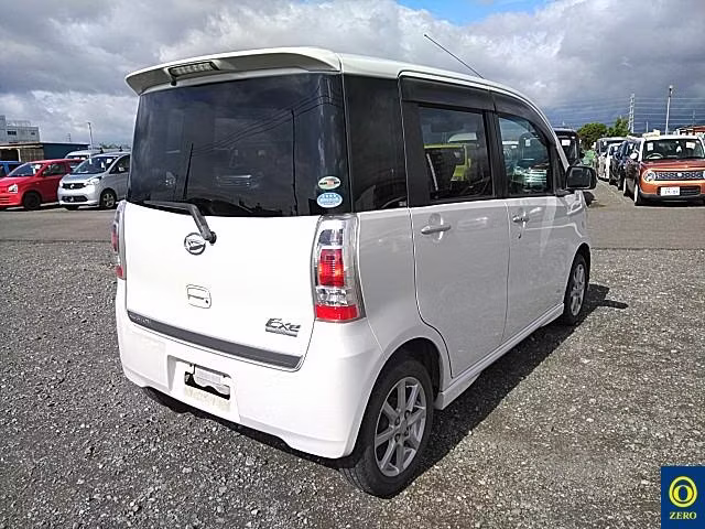 DAIHATSU TANTO EXE