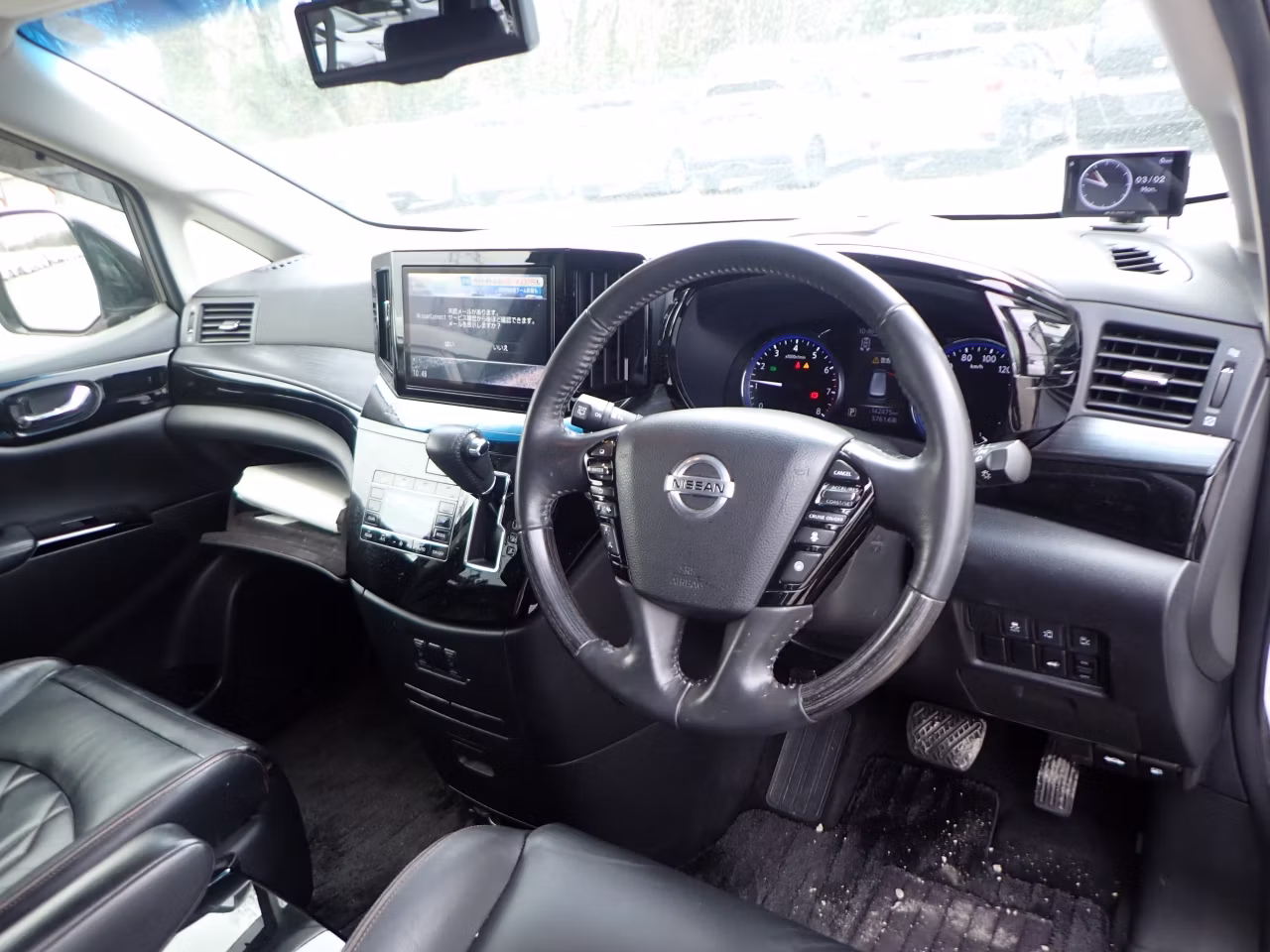 NISSAN ELGRAND