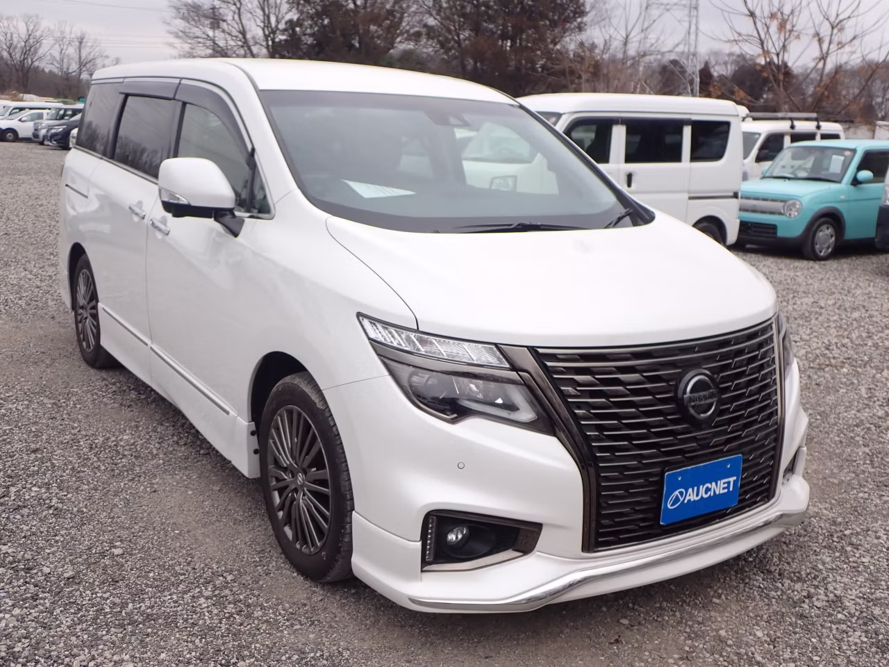 NISSAN ELGRAND