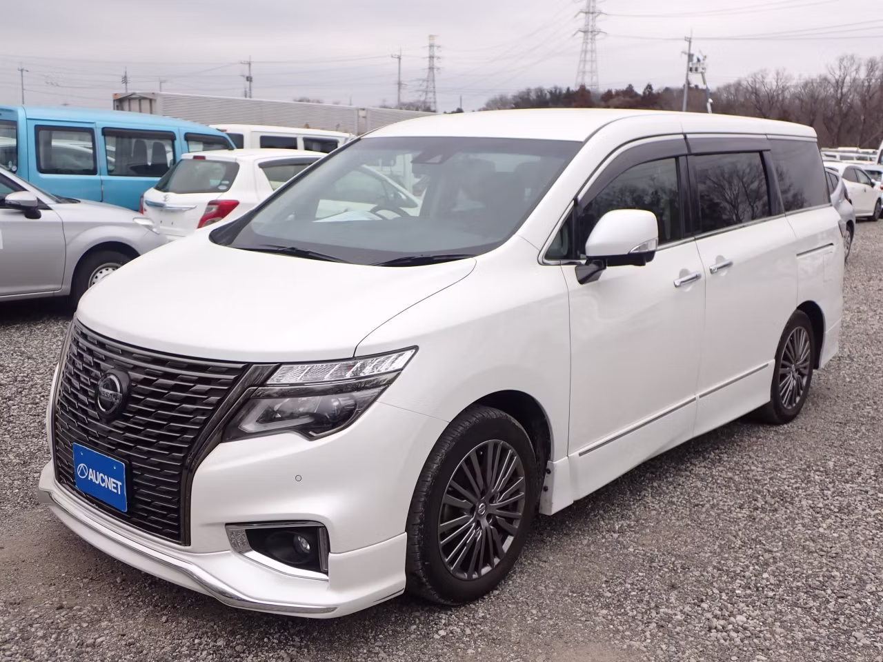 NISSAN ELGRAND