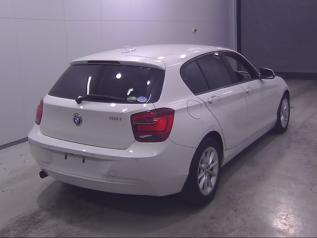 BMW 1-SERIES