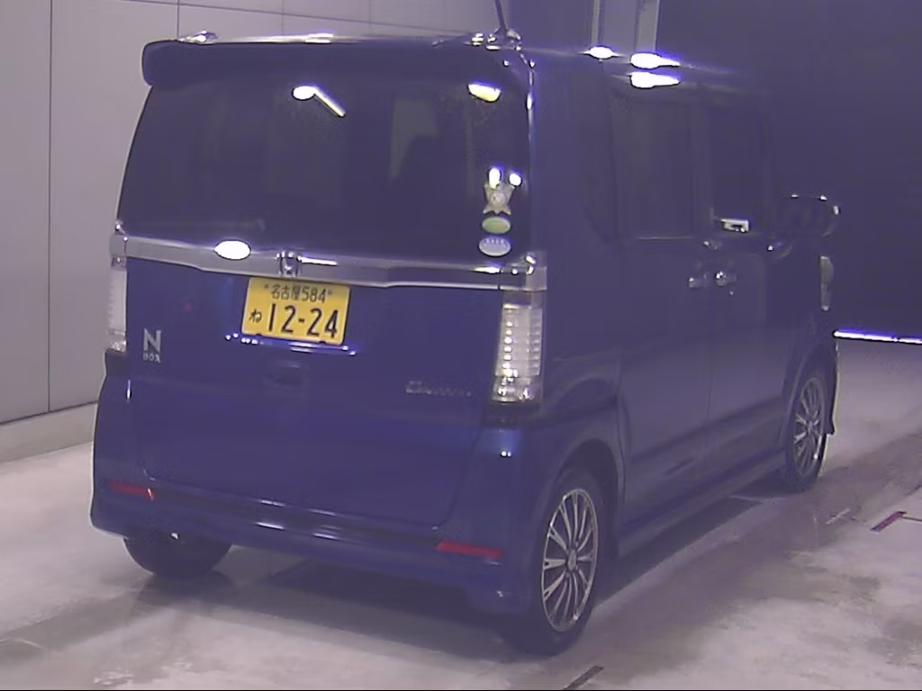 HONDA N-BOX