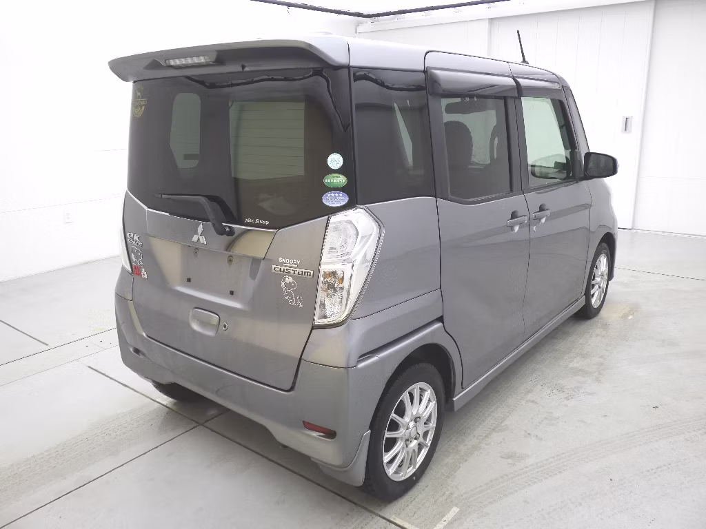 MITSUBISHI EK SPACE