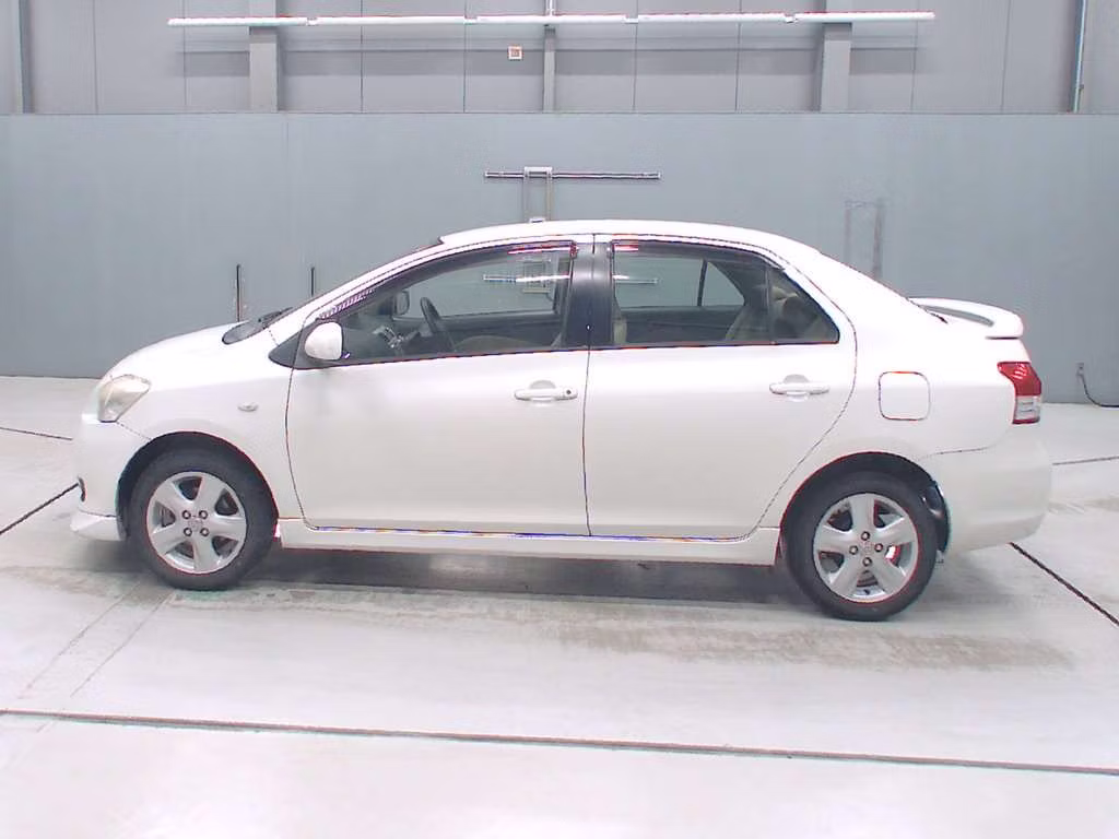 TOYOTA BELTA