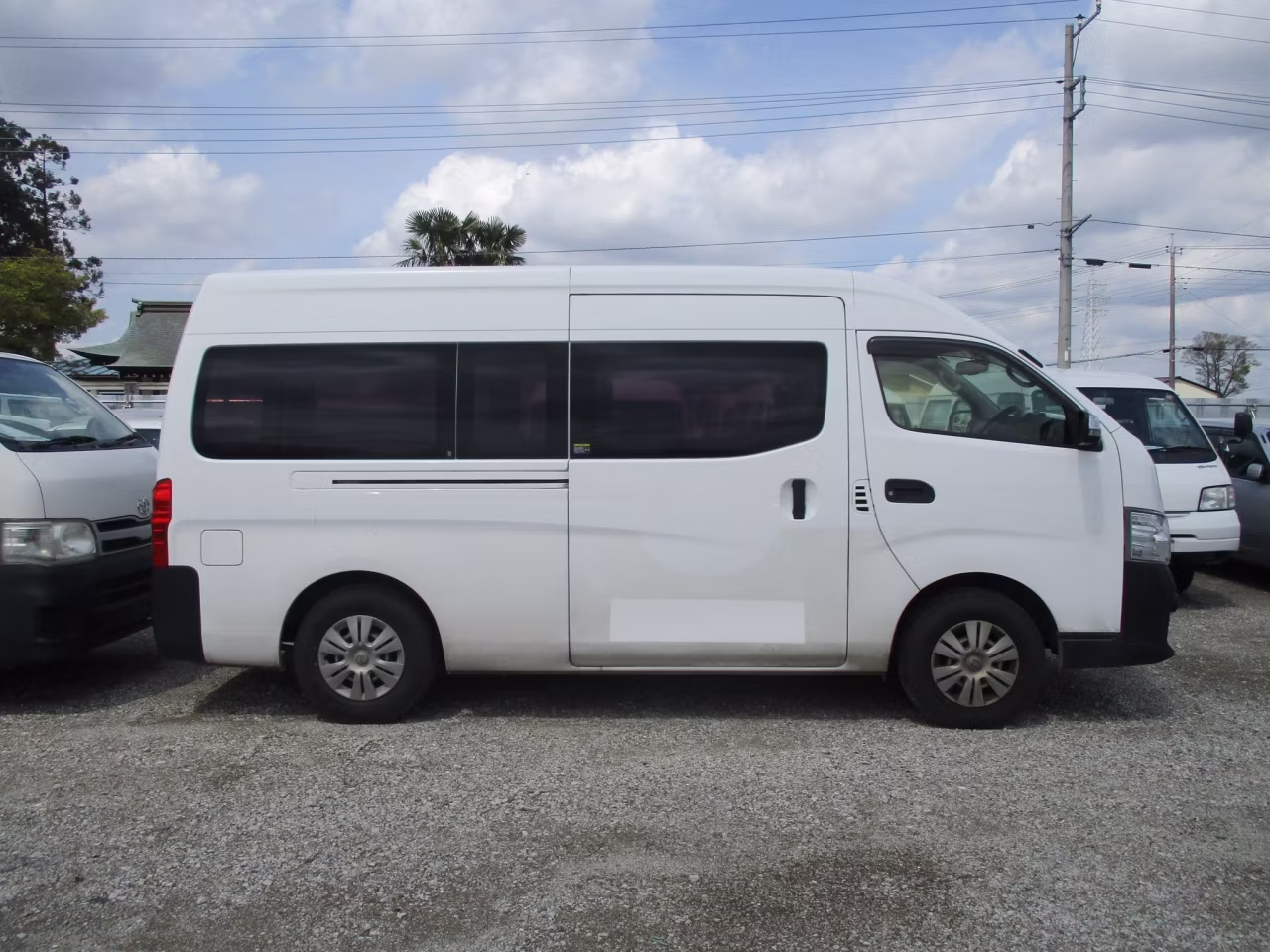 NISSAN NV350 CARAVAN