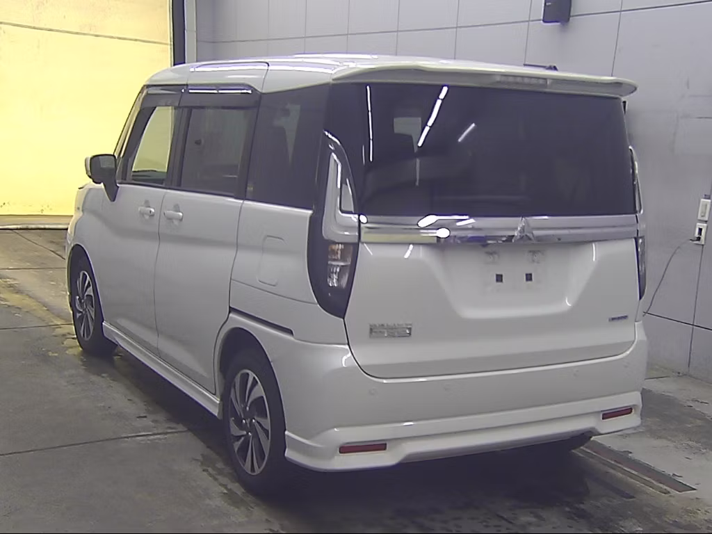 MITSUBISHI DELICA D:2