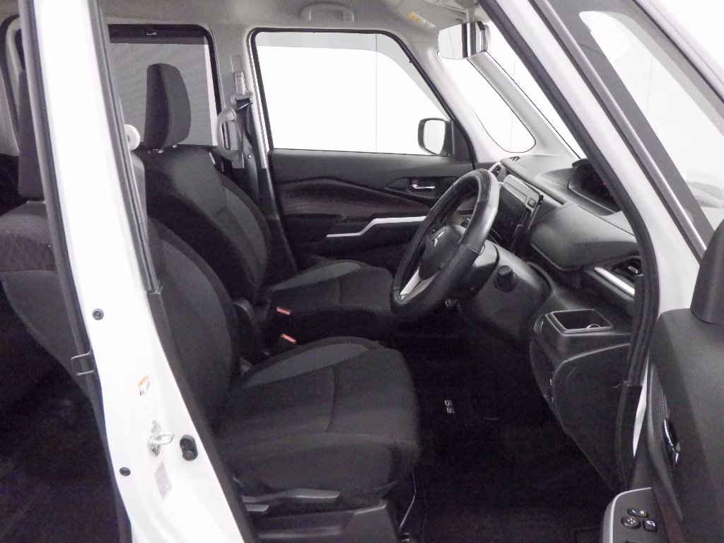 MITSUBISHI DELICA D:2