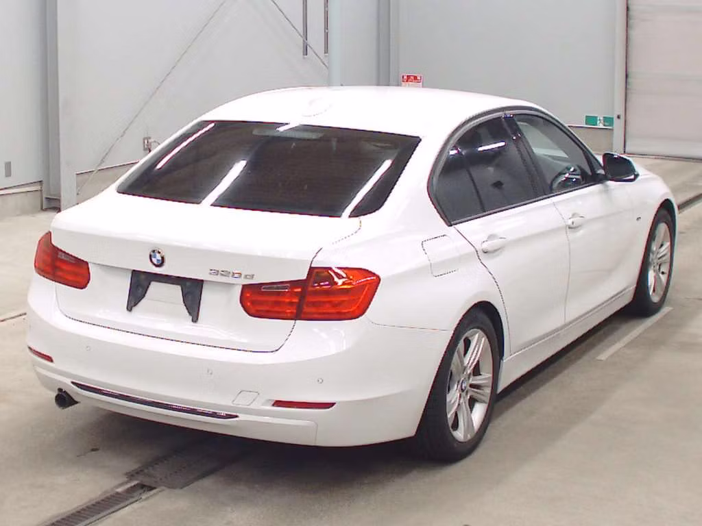 BMW 3-SERIES