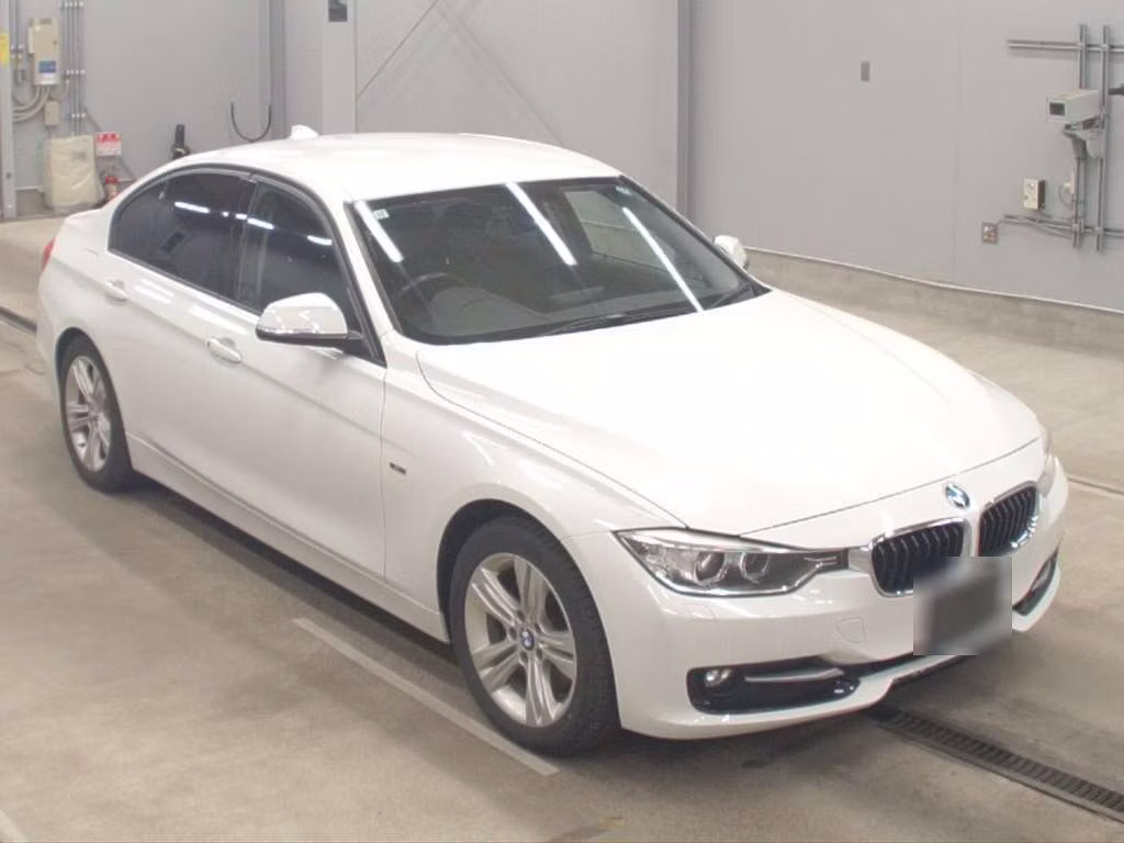 BMW 3-SERIES
