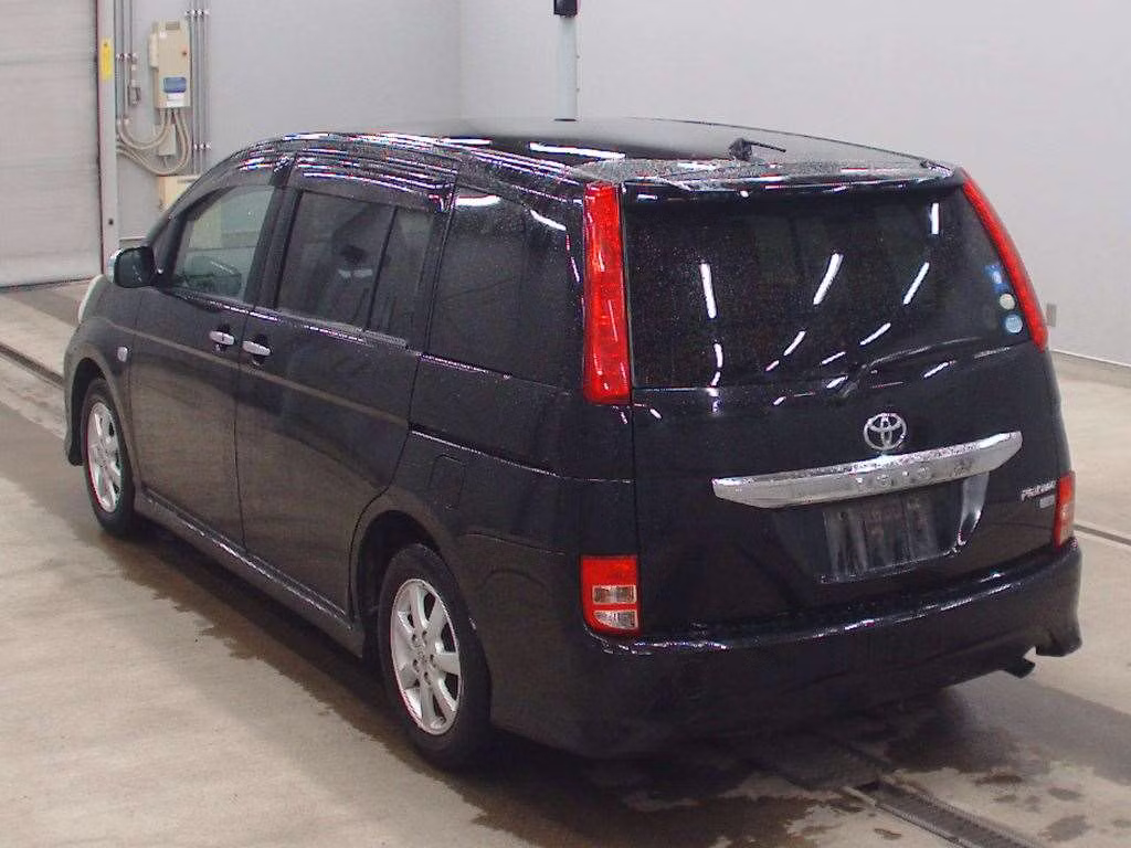 TOYOTA ISIS