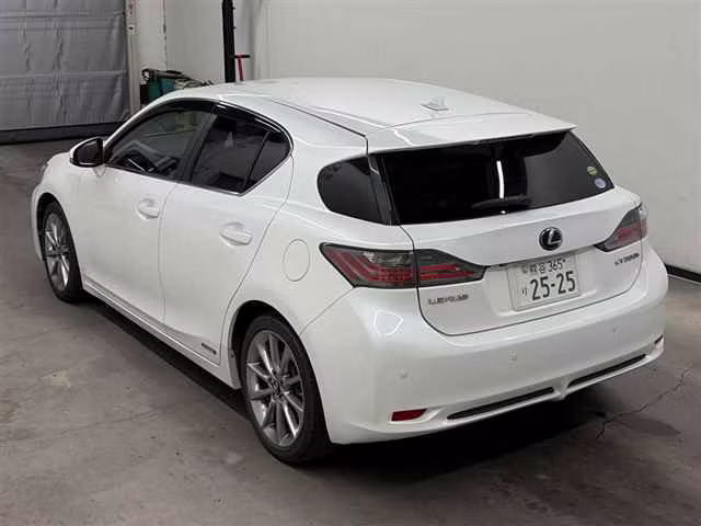LEXUS CT200H