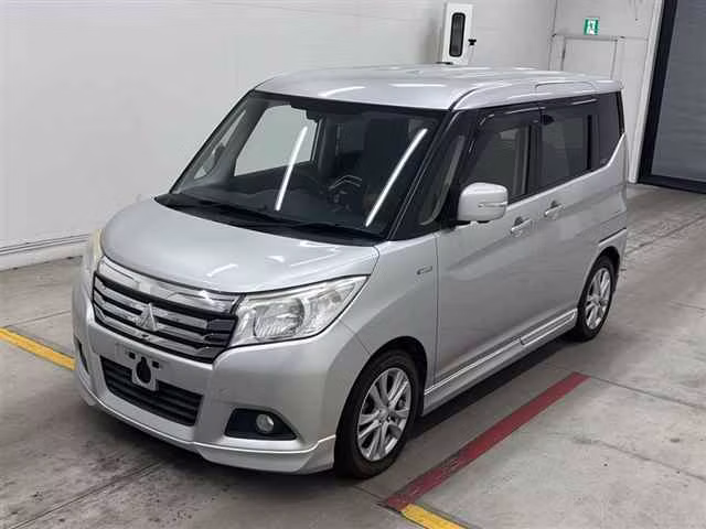 MITSUBISHI DELICA D:2
