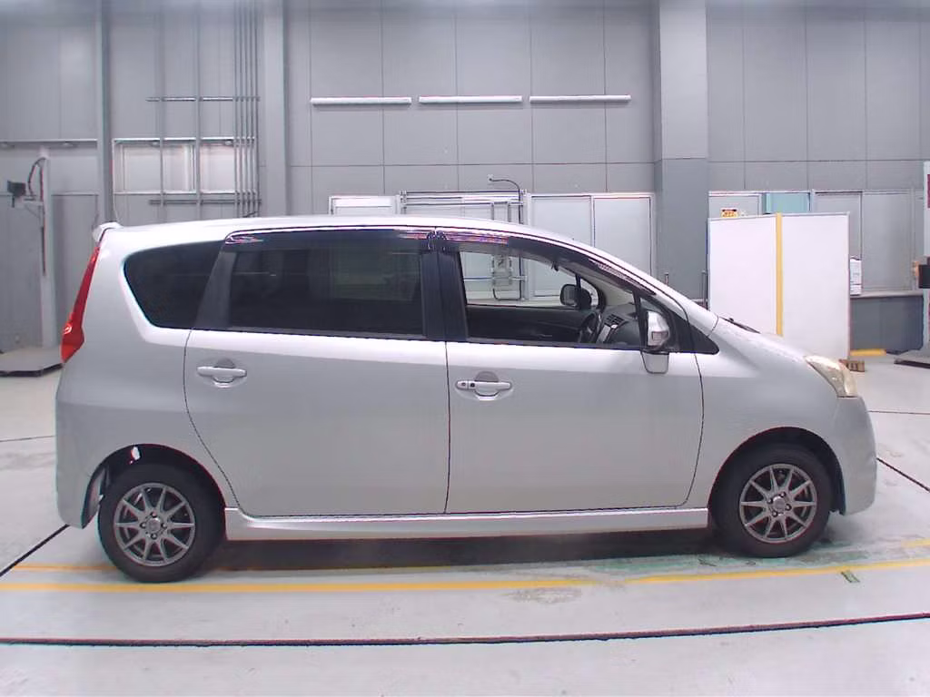 TOYOTA PASSO SETTE