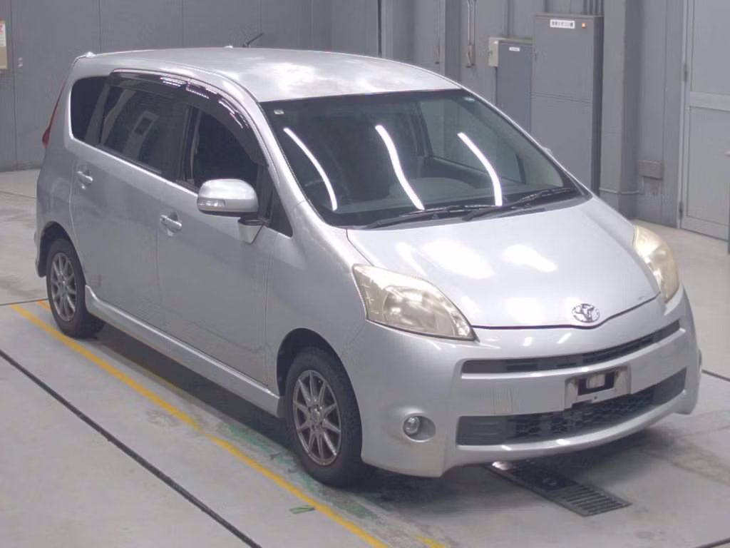 TOYOTA PASSO SETTE