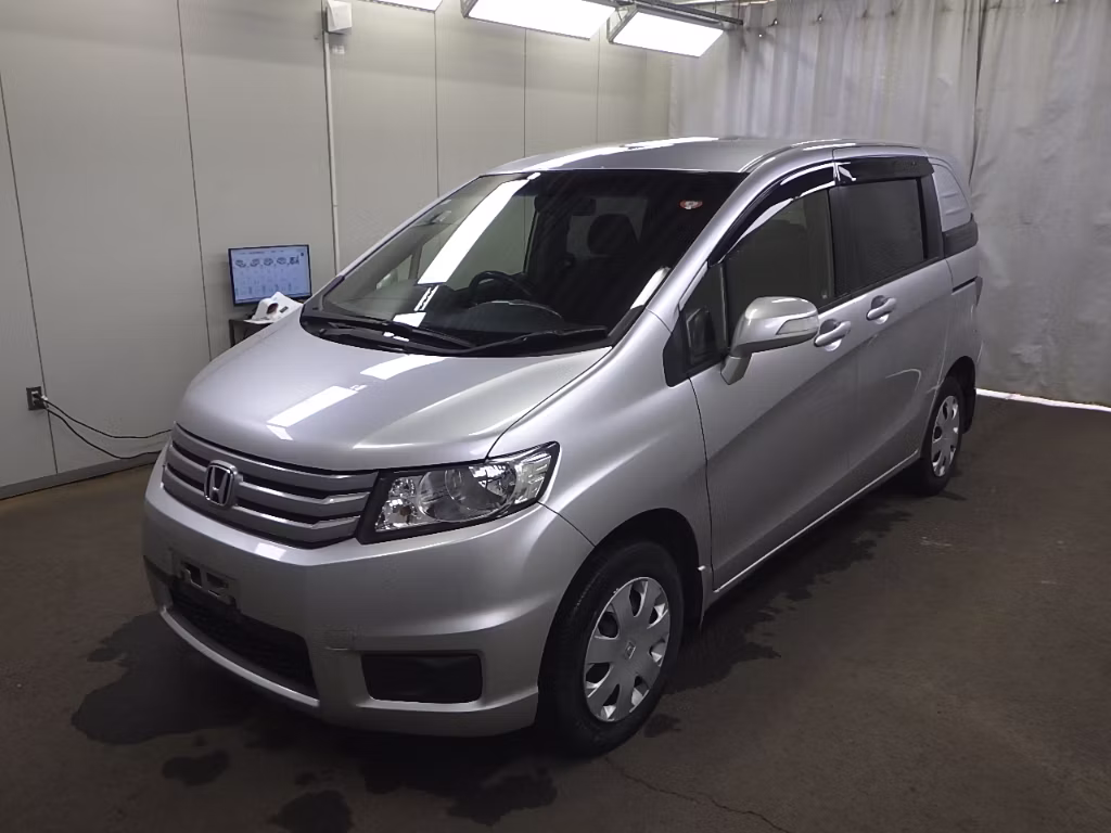 HONDA FREED SPIKE