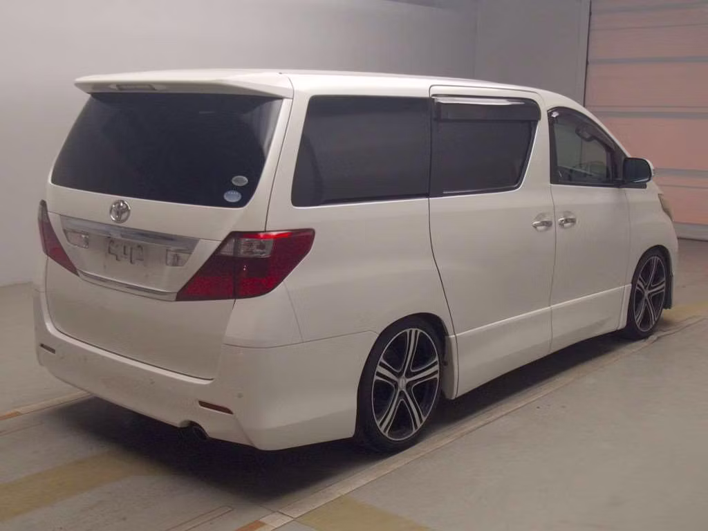 TOYOTA ALPHARD