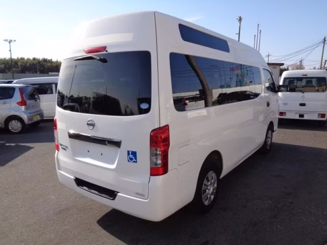 NISSAN NV350 CARAVAN