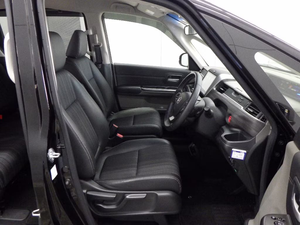 HONDA FREED+