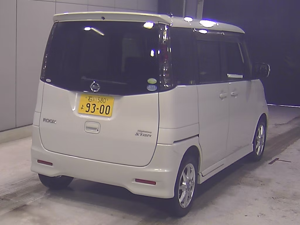 NISSAN ROOX