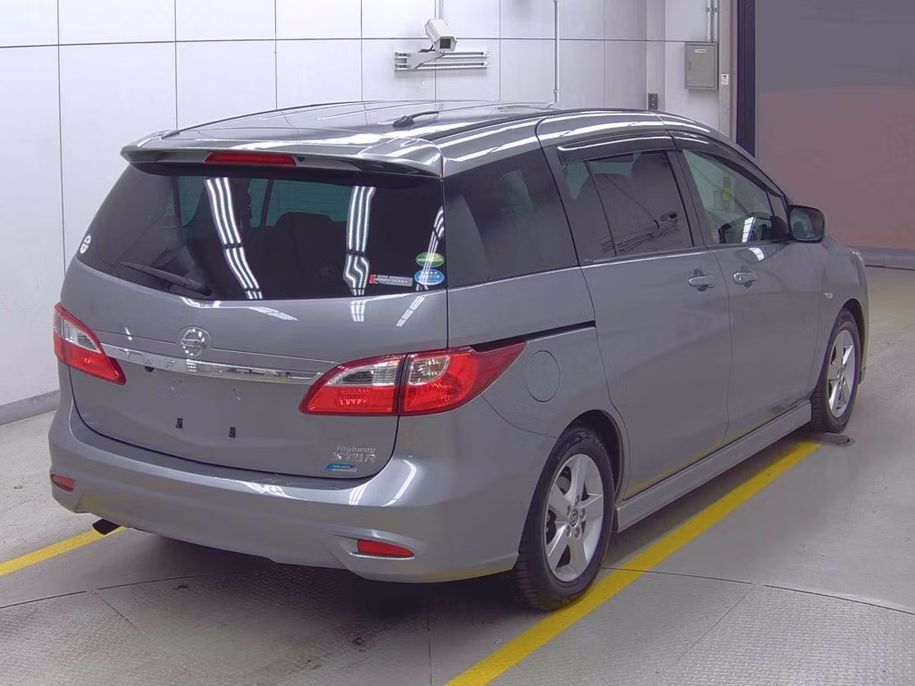 NISSAN LAFESTA