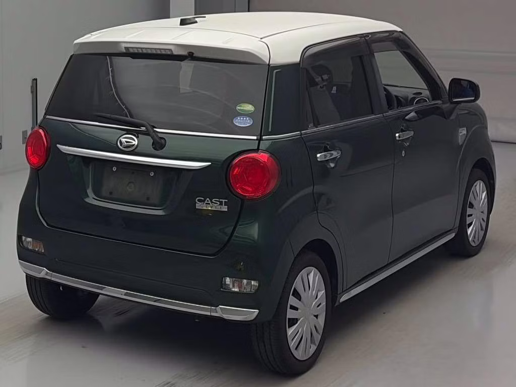DAIHATSU CAST