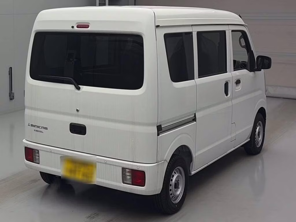 MITSUBISHI MINICAB