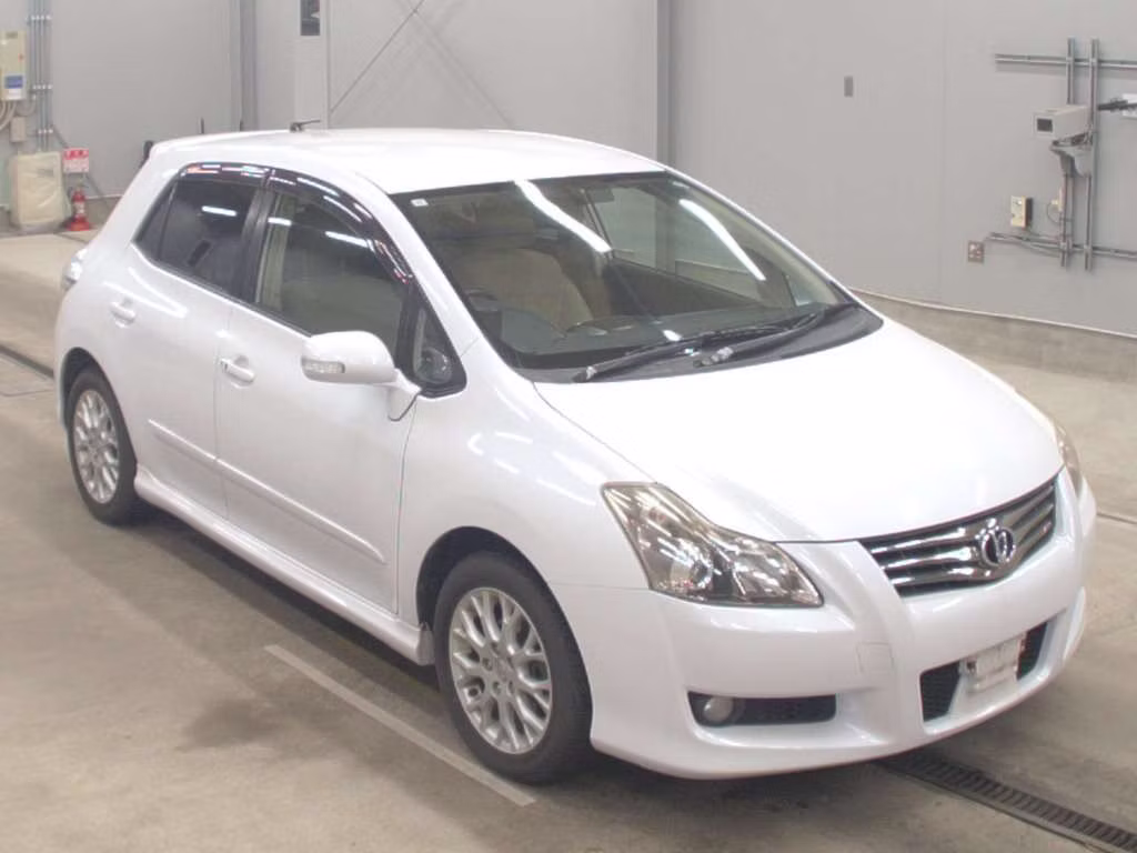 TOYOTA BLADE