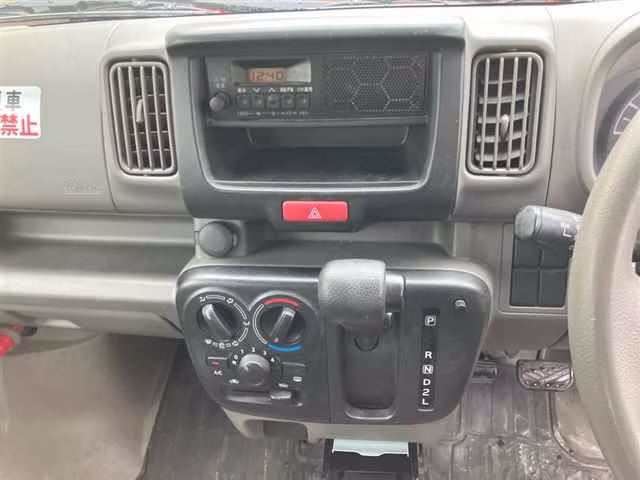 MITSUBISHI MINICAB