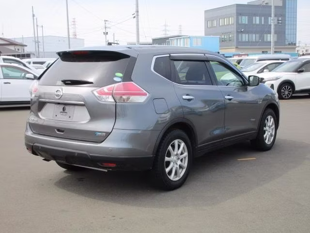 NISSAN X-TRAIL