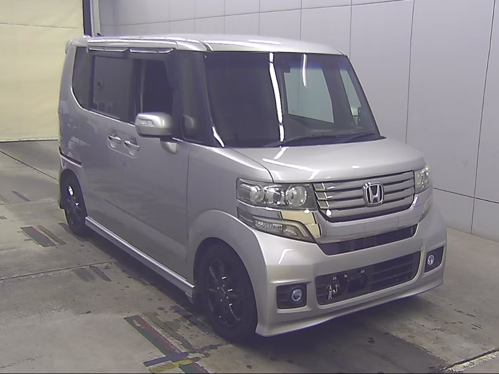 HONDA N-BOX