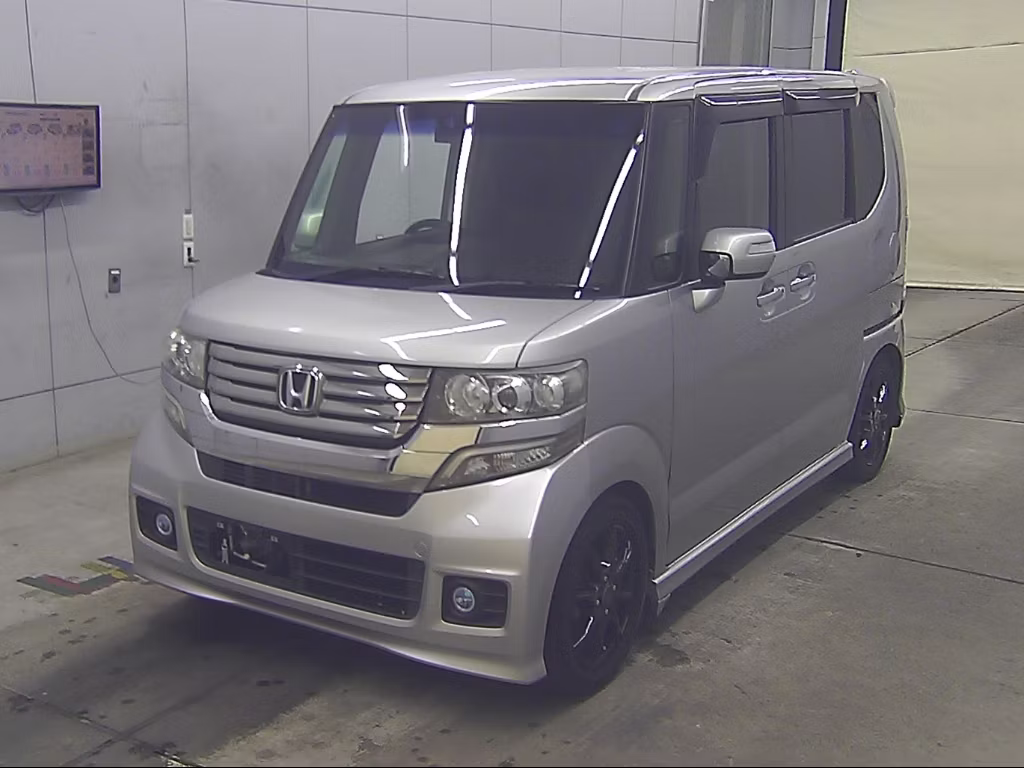 HONDA N-BOX
