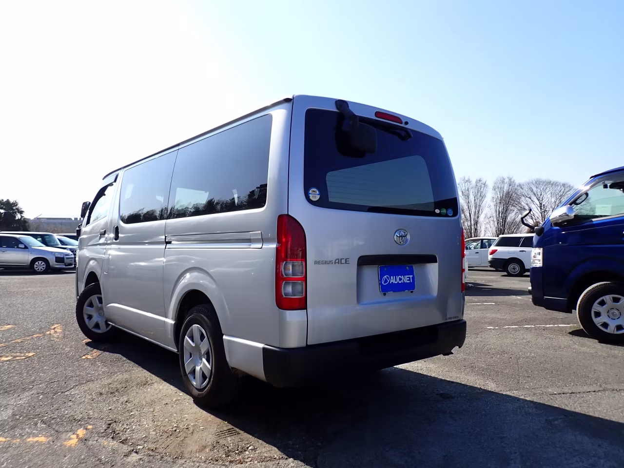 TOYOTA REGIUS ACE