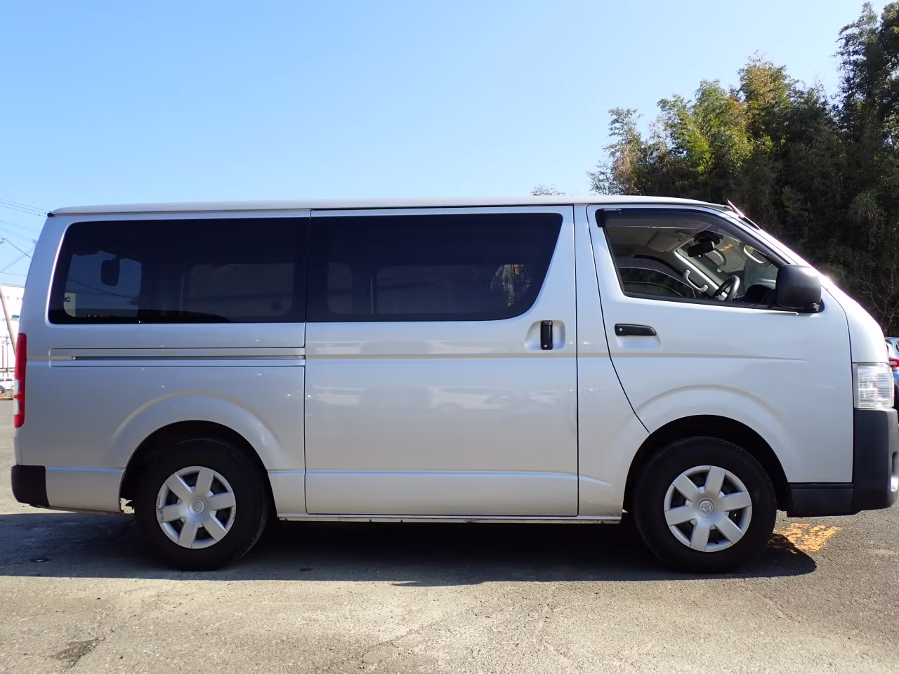 TOYOTA REGIUS ACE