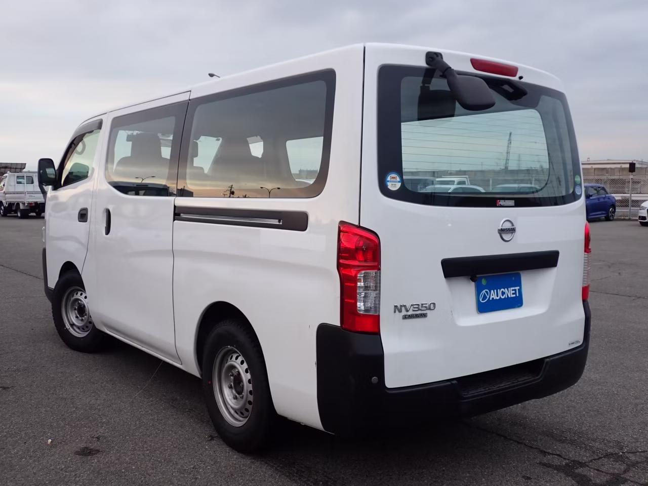 NISSAN NV350 CARAVAN