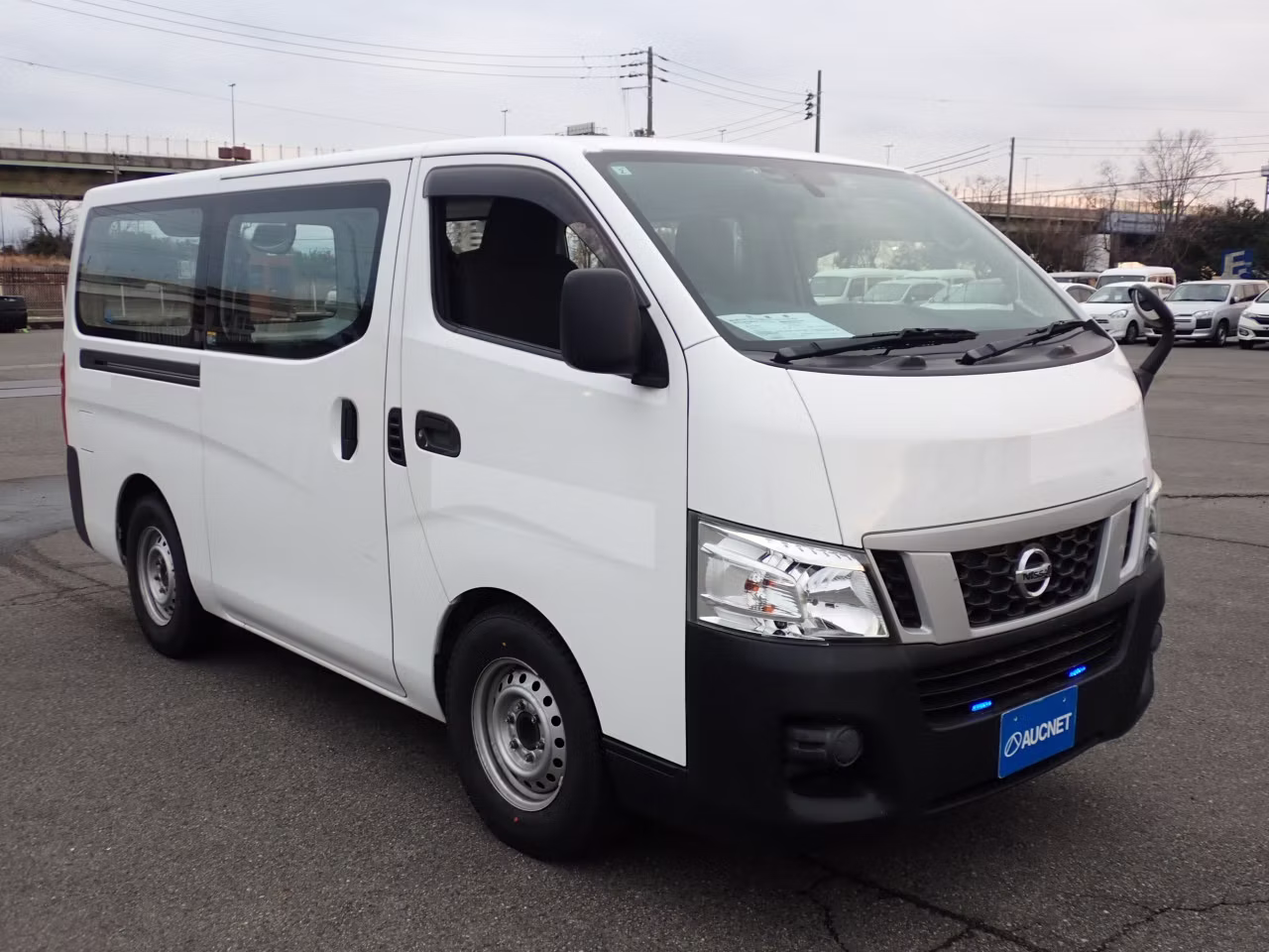 NISSAN NV350 CARAVAN
