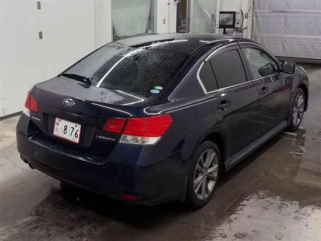 SUBARU LEGACY B4