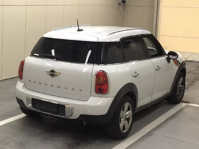 MINI CROSSOVER