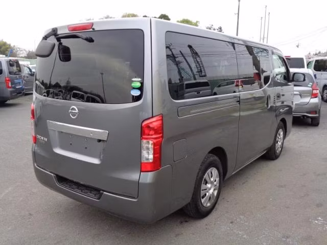 NISSAN NV350 CARAVAN