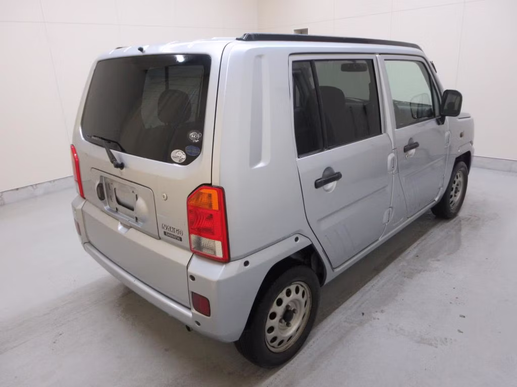 DAIHATSU NAKED