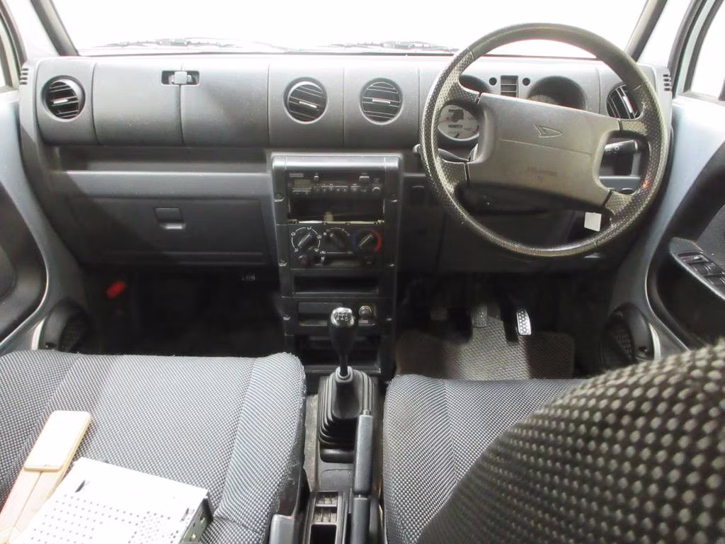 DAIHATSU NAKED