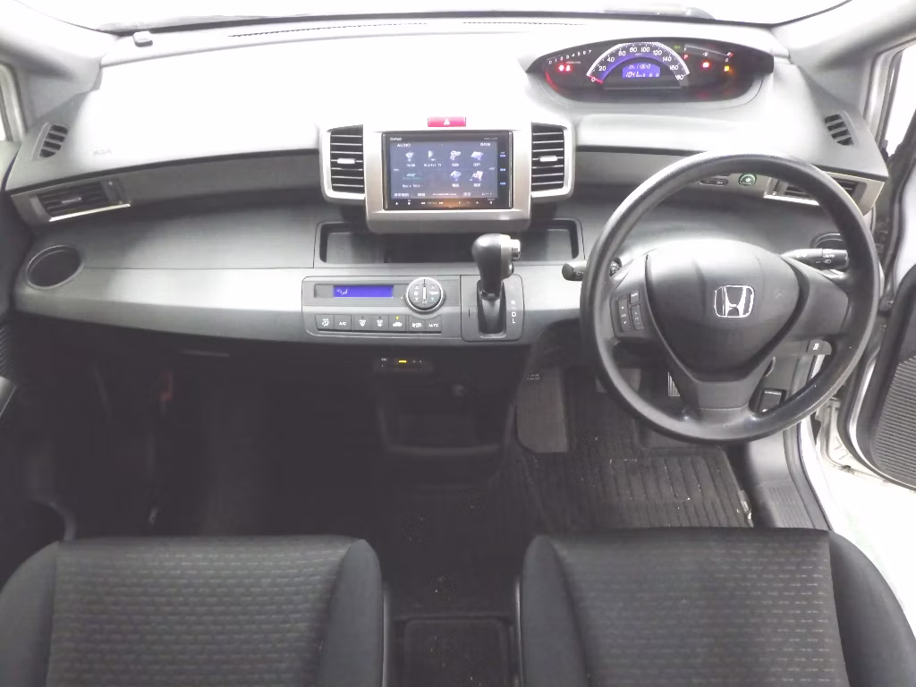 HONDA FREED SPIKE