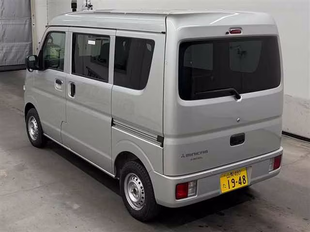 MITSUBISHI MINICAB