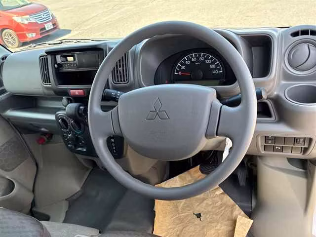 MITSUBISHI MINICAB