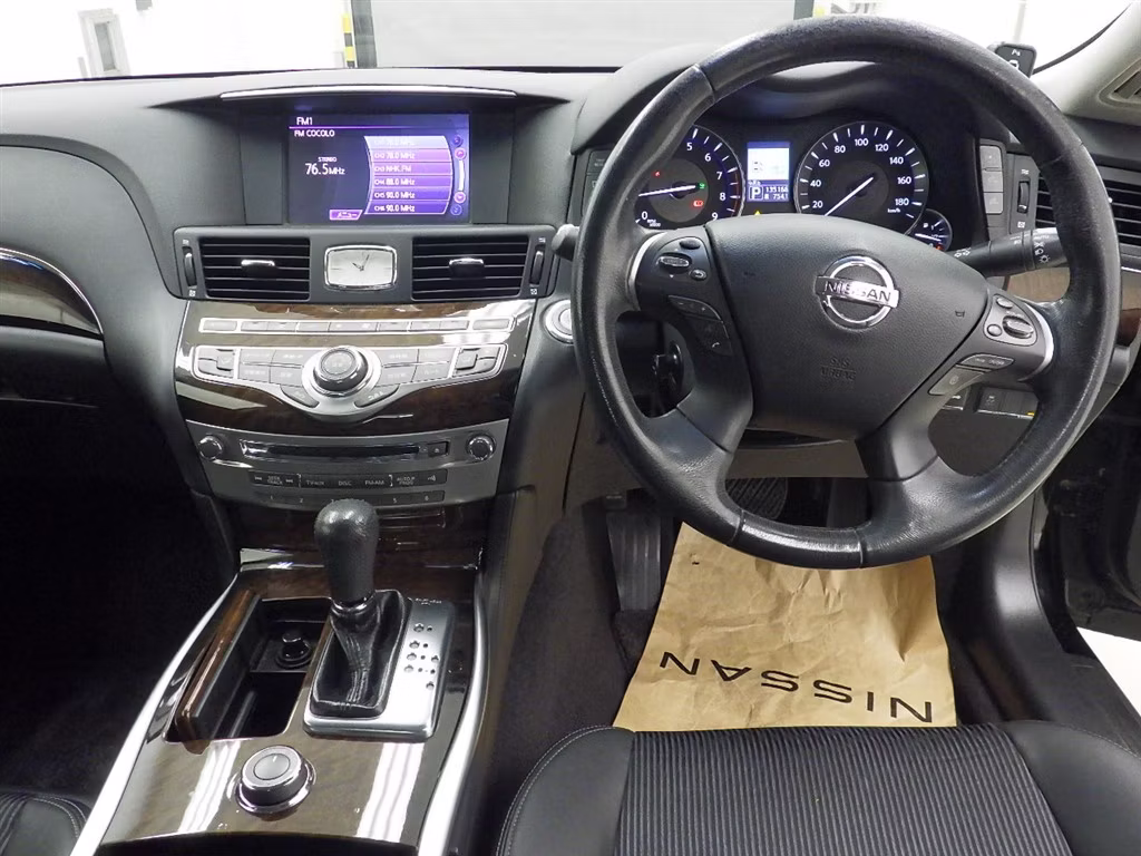 NISSAN FUGA