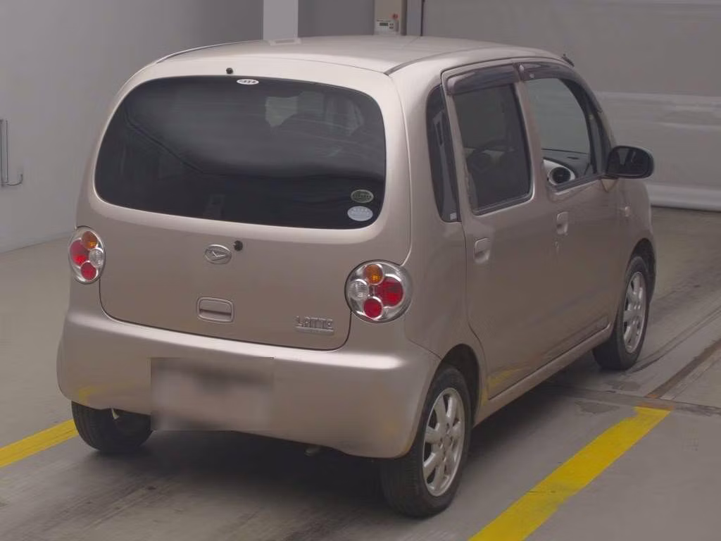 DAIHATSU MOVE LATTE