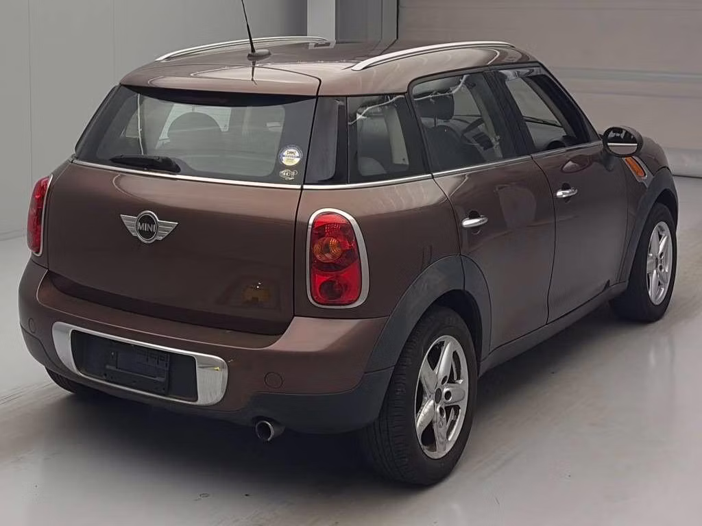 MINI CROSSOVER
