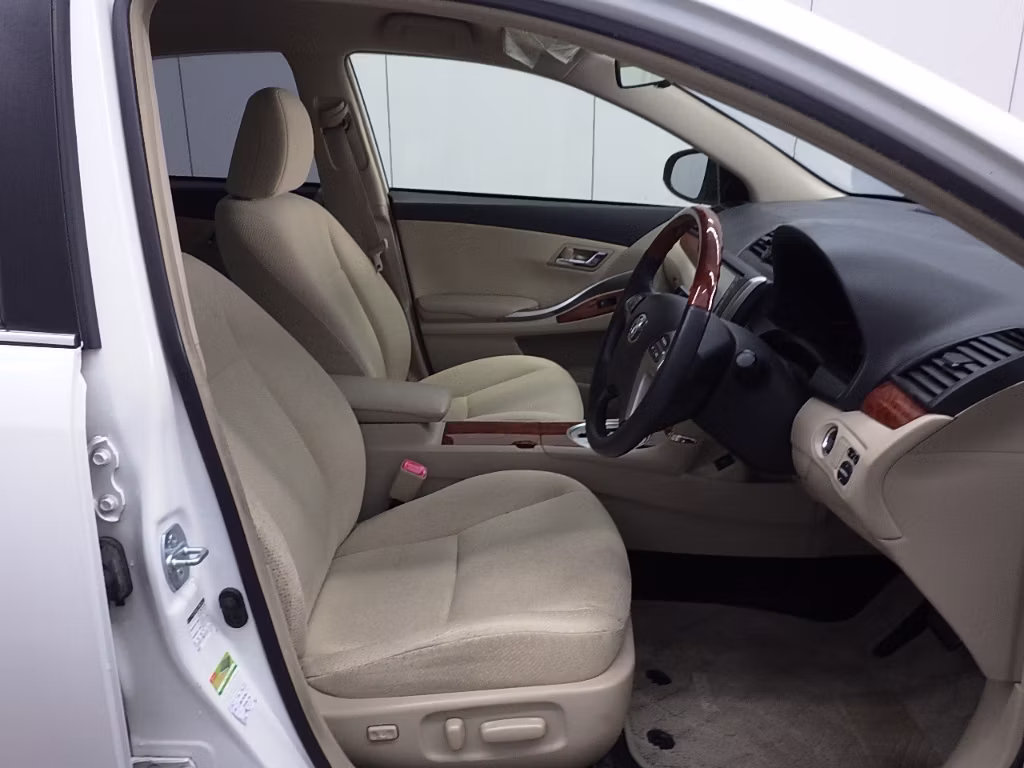 TOYOTA PREMIO