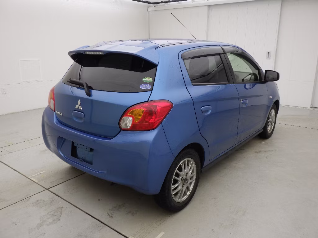 MITSUBISHI MIRAGE