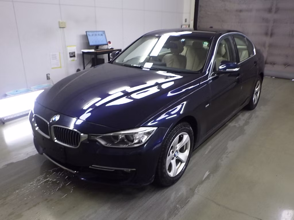 BMW 3-SERIES