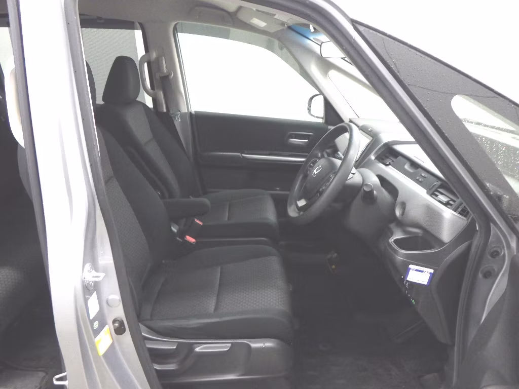 HONDA FREED+